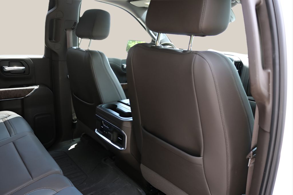 Used 2020 White GMC Denali image 21