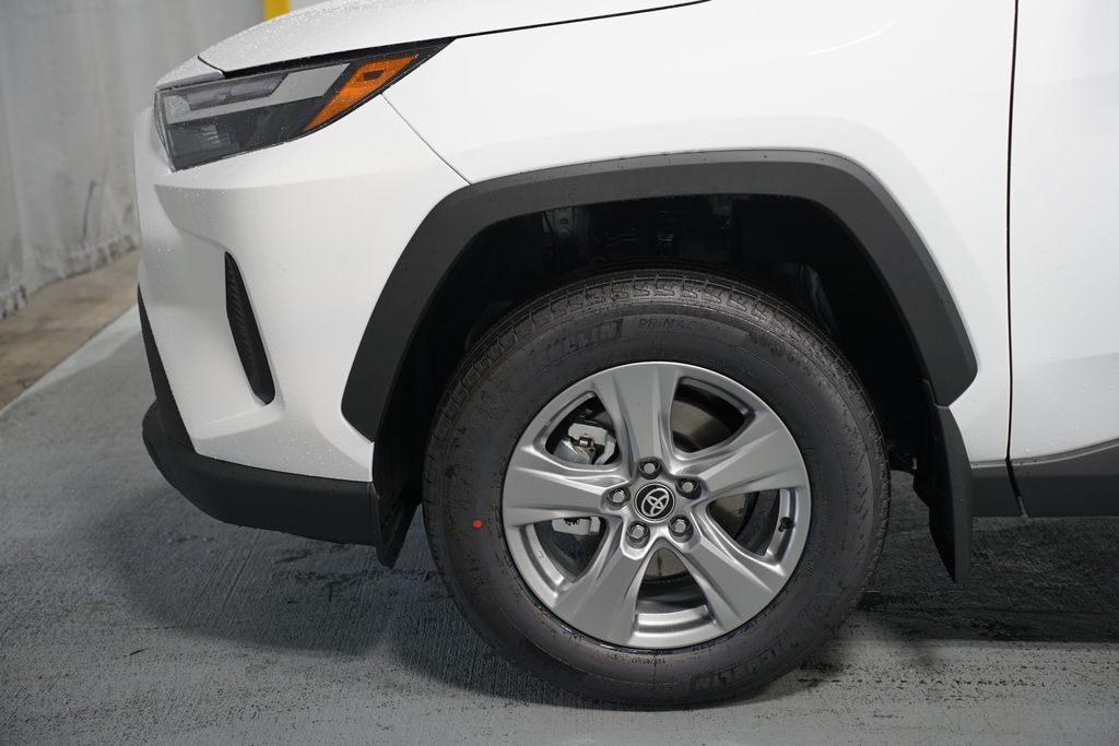 Thumbnail: 2025 Toyota RAV4 - 5