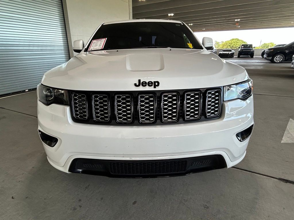 Used 2020 Bright White Clearcoat Jeep Altitude image 8