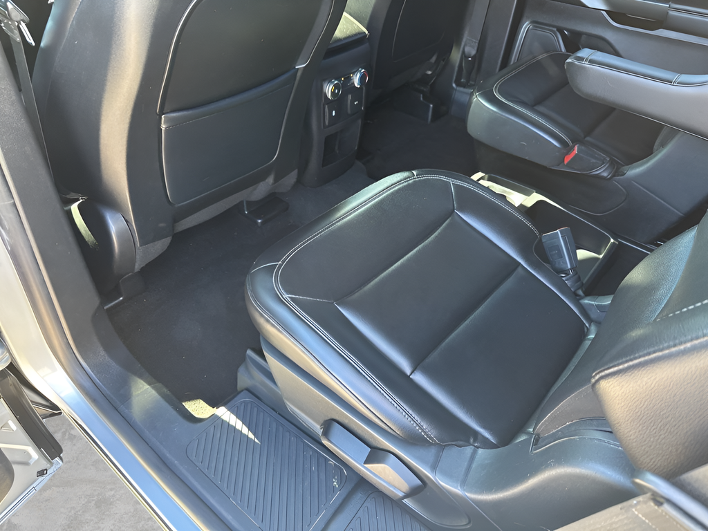 Used Car 2020 Ford Explorer  Xlt For Sale Under $25,000 In Austin, Texas