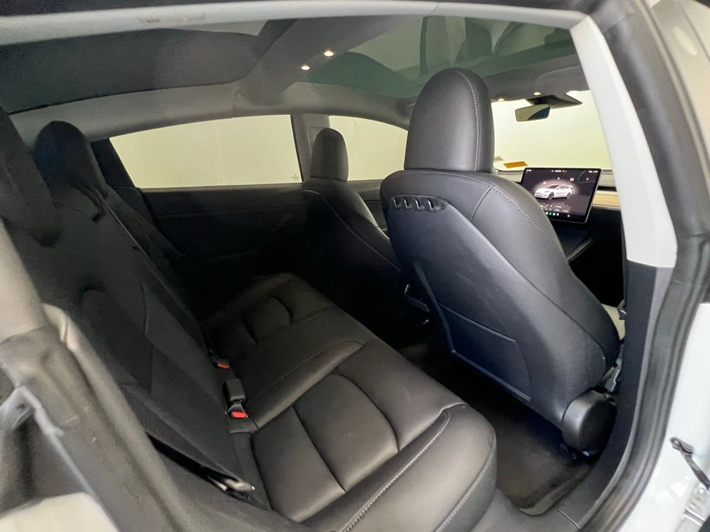 Thumbnail: 2023 Tesla Model 3 - 9