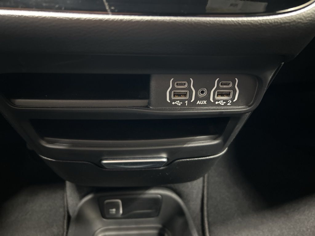 used 2025 Chrysler Pacifica car, priced at $31,977