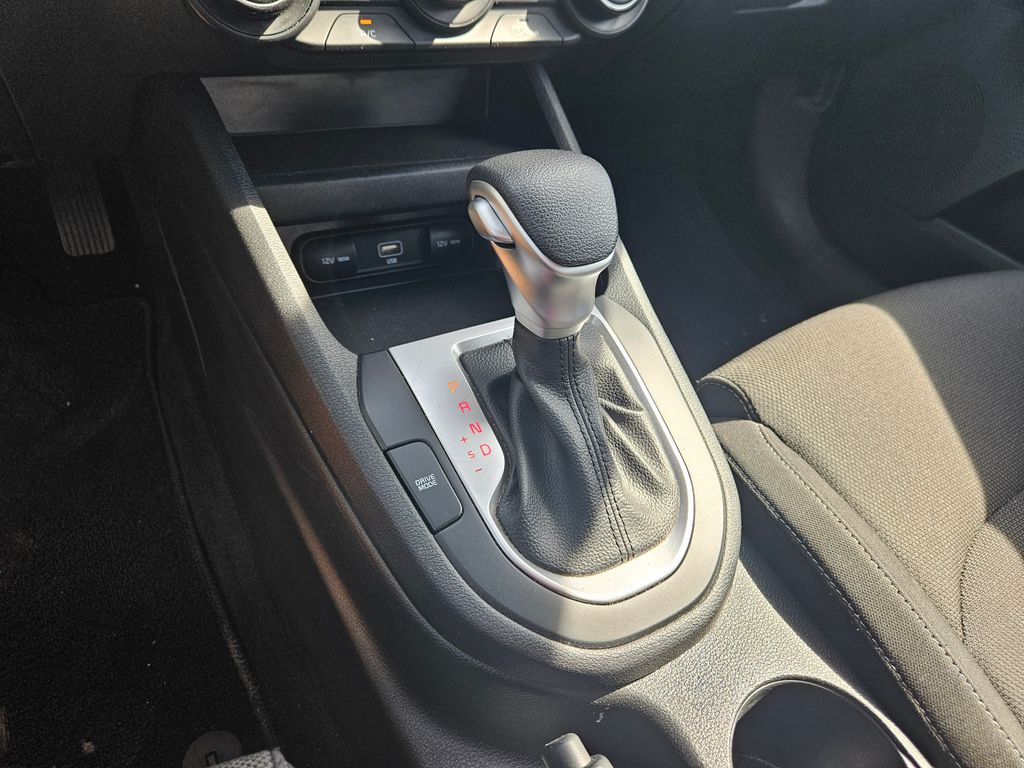 Thumbnail: 2023 Kia Forte - 25