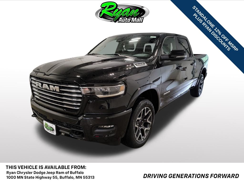 Diamond Black Crystal Pearlcoat 2026 RAM 1500 Pickup Truck Four-Wheel Drive 8-Speed Automatic