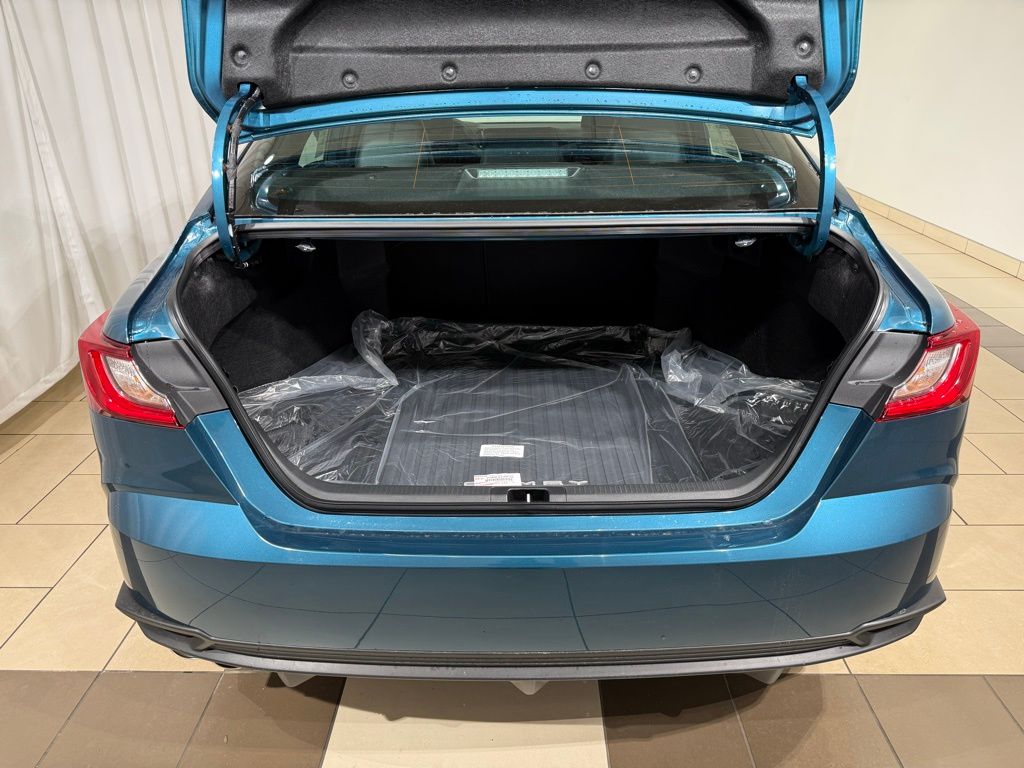 Thumbnail: 2026 Toyota Camry - 10