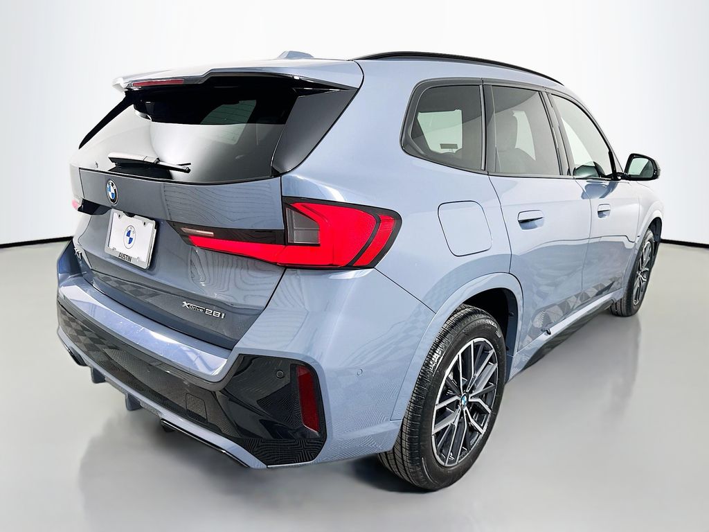 Thumbnail: 2023 BMW X1 - 5