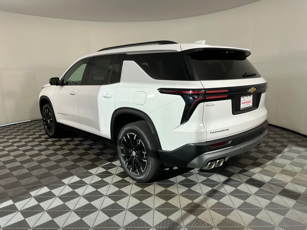 Thumbnail: 2026 Chevrolet Traverse - 3