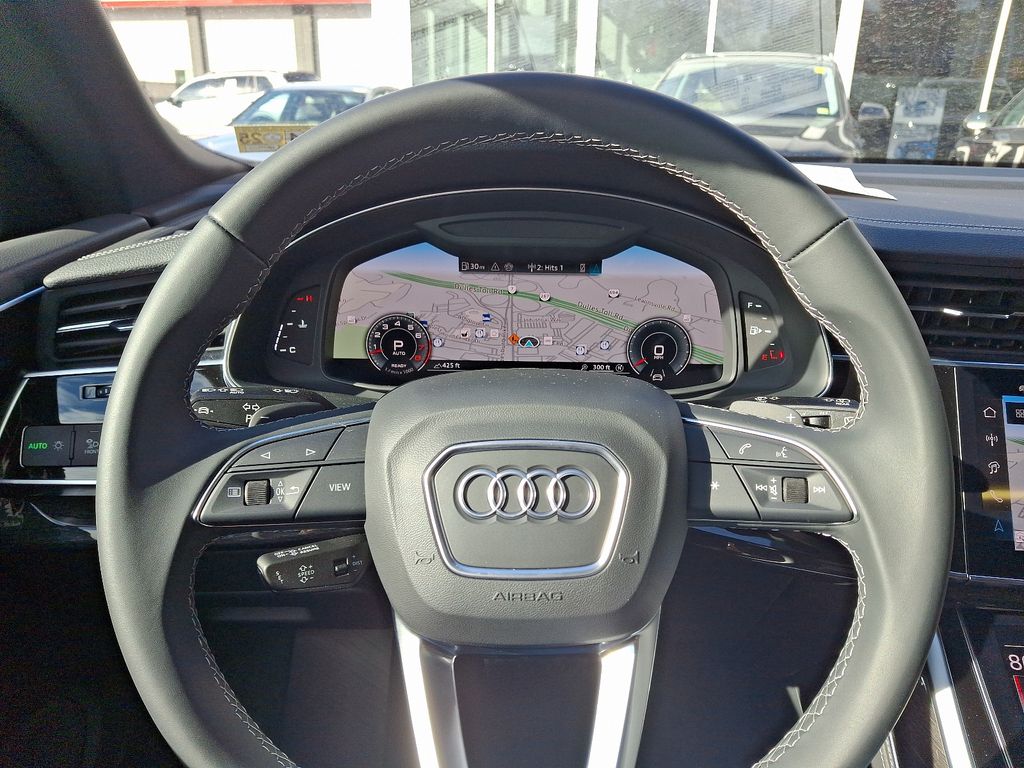 2025 Audi Q8  16