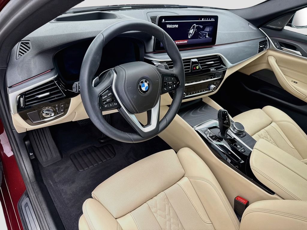 Thumbnail: 2023 BMW 5 Series - 9