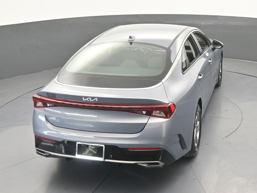 Used 2024 Everlasting Silver Kia LXS image 45