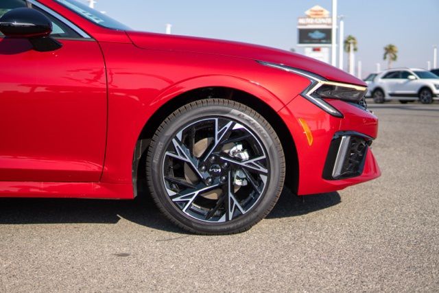 2026 Kia K5 GT-Line - Photo 9