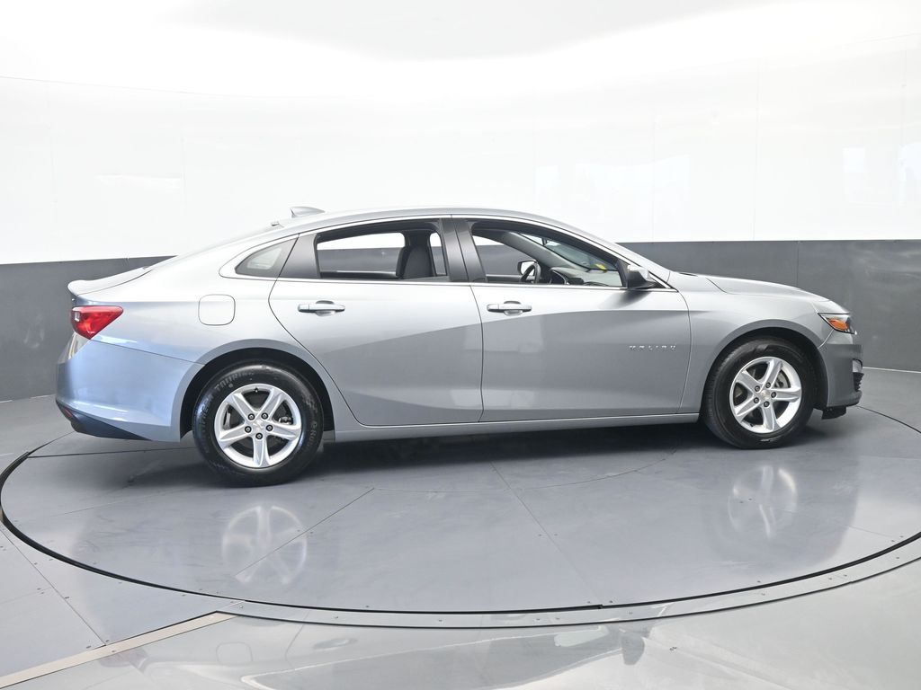 Used 2024 Sterling Gray Metallic Chevrolet LT image 7