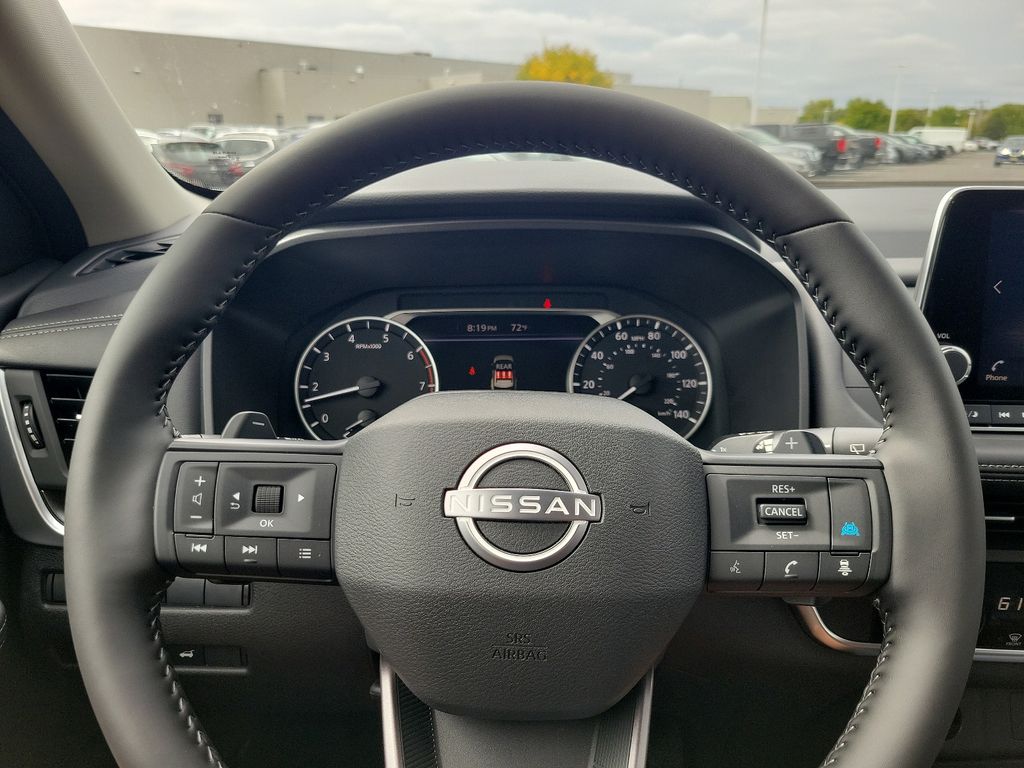 2025 Nissan Rogue SV 9