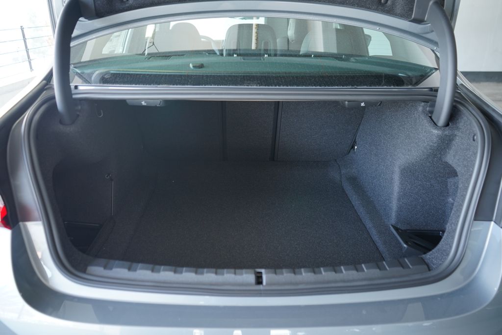 Thumbnail: 2026 BMW 3 Series - 20