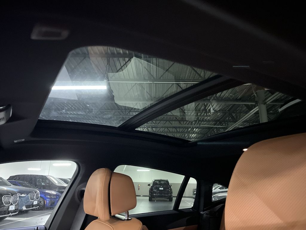 Thumbnail: 2026 BMW X6 - 22