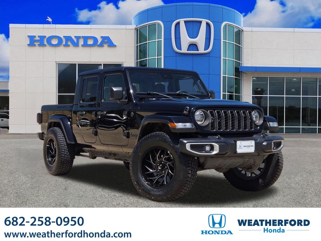 2024 Jeep Gladiator Sport S's photo