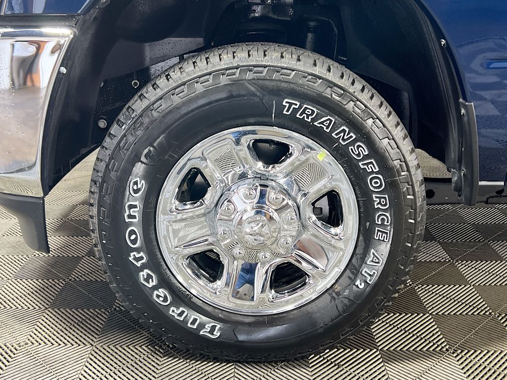 2500 Crew Cab Tradesman