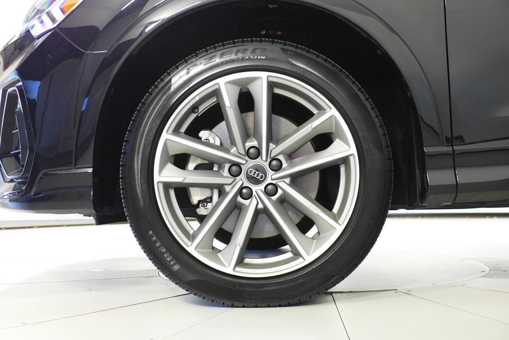 Thumbnail: 2025 Audi Q3 - 5