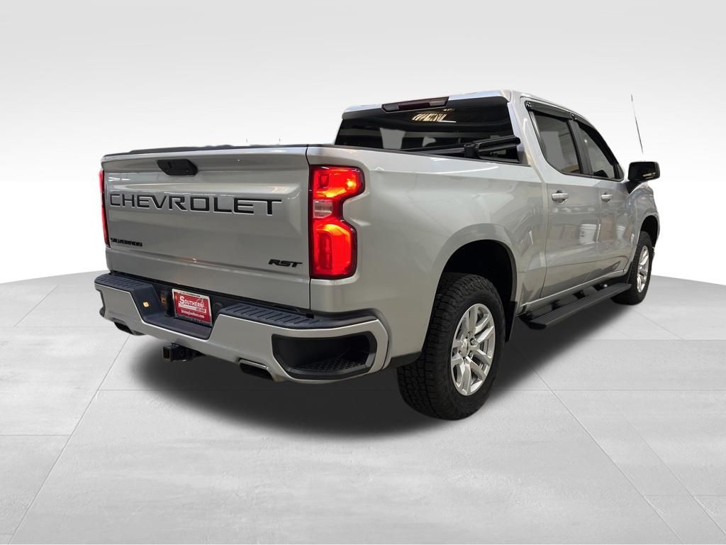 Used 2021 Silver Chevrolet RST image 5
