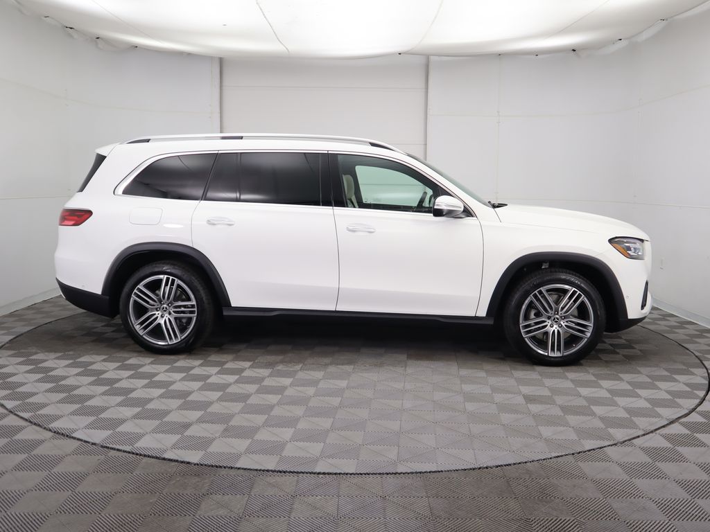 2025 Mercedes-Benz GLS 450 4MATIC 4