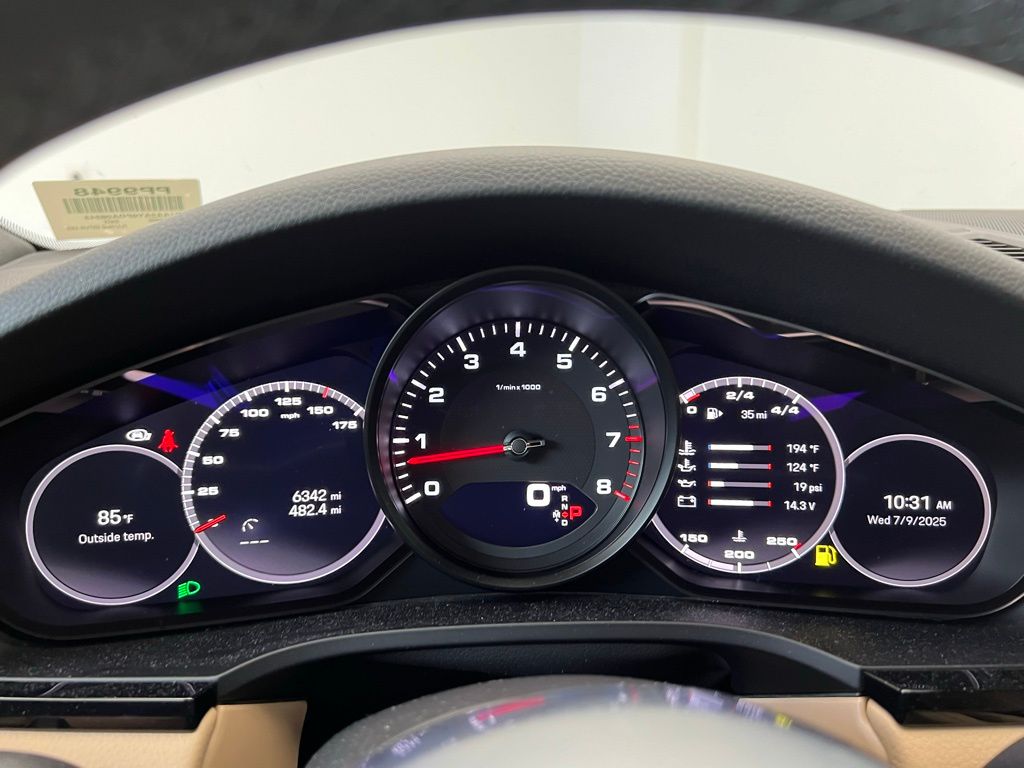 Thumbnail: 2023 Porsche Cayenne - 10