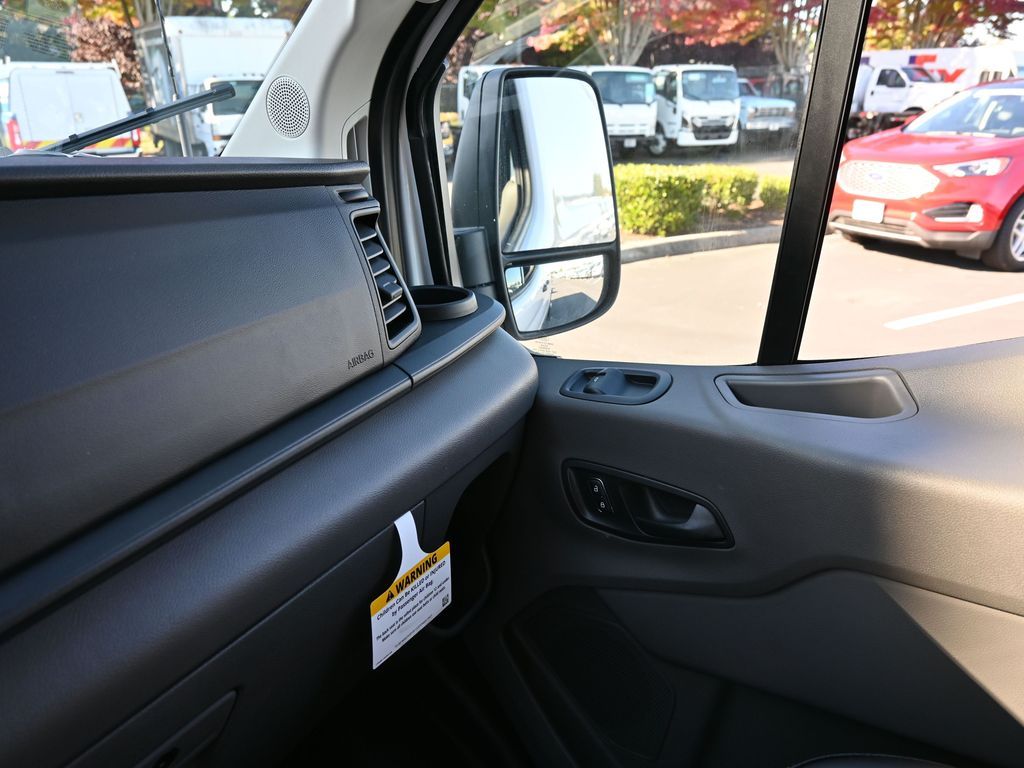 2024 Ford Transit 250