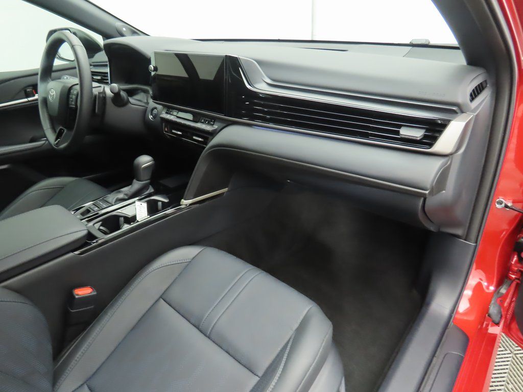 Thumbnail: 2025 Toyota Camry - 18