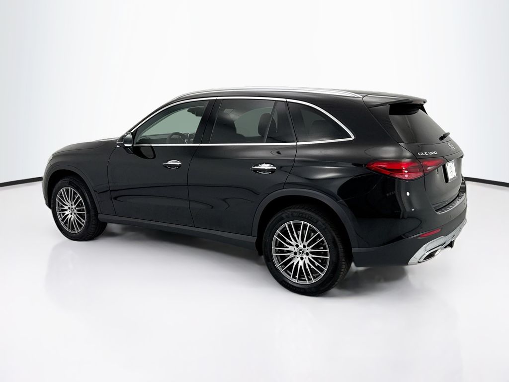 Thumbnail: 2026 Mercedes-Benz GLC - 7