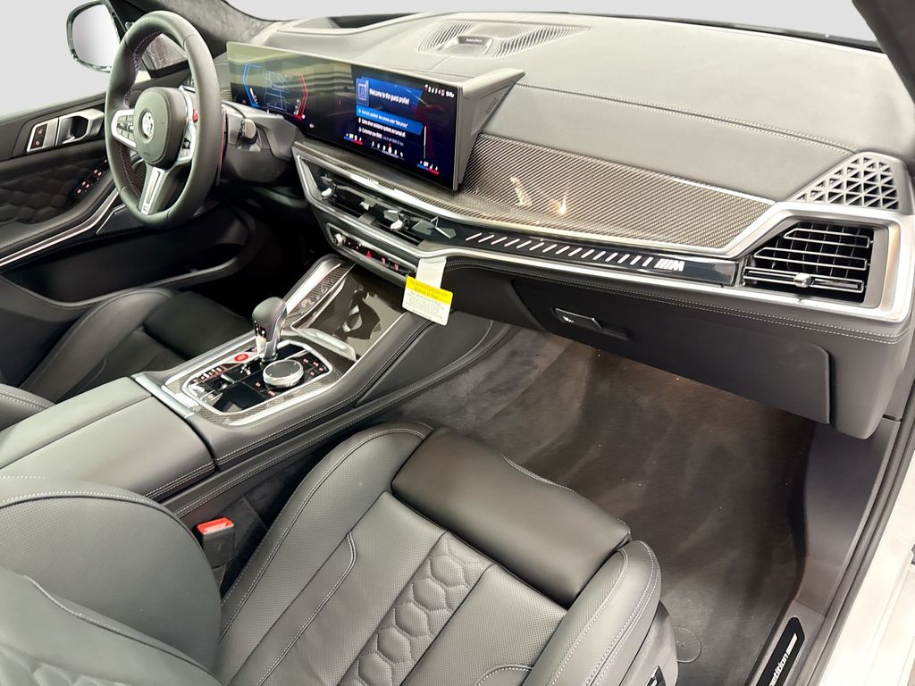 Thumbnail: 2026 BMW X5 - 16