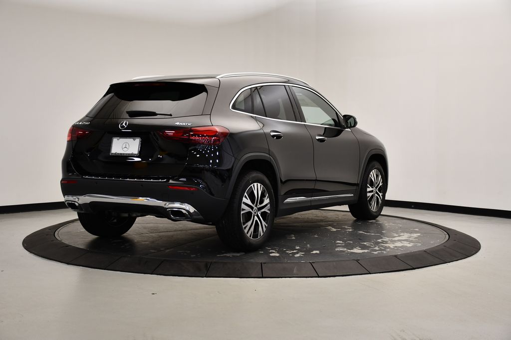 2025 Mercedes-Benz GLA 250 4MATIC 5