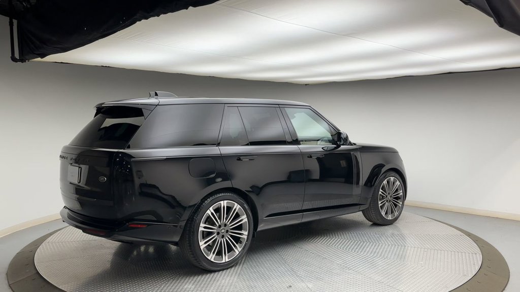Thumbnail: 2023 Land Rover Range Rover - 2