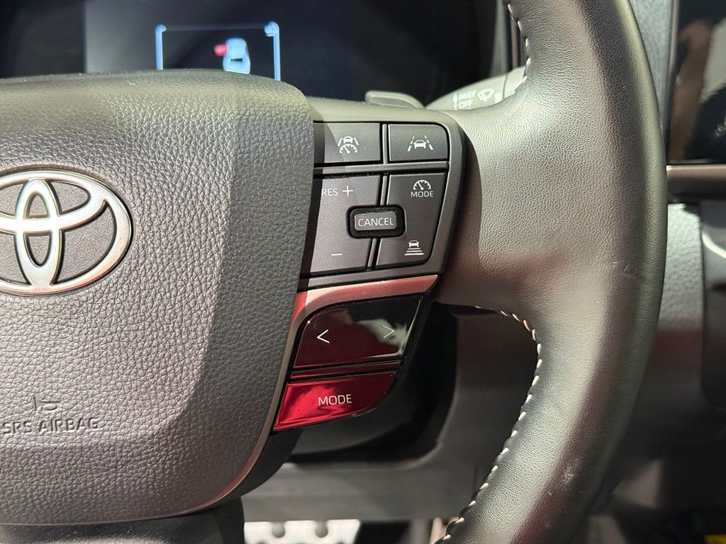 Thumbnail: 2025 Toyota Camry - 23