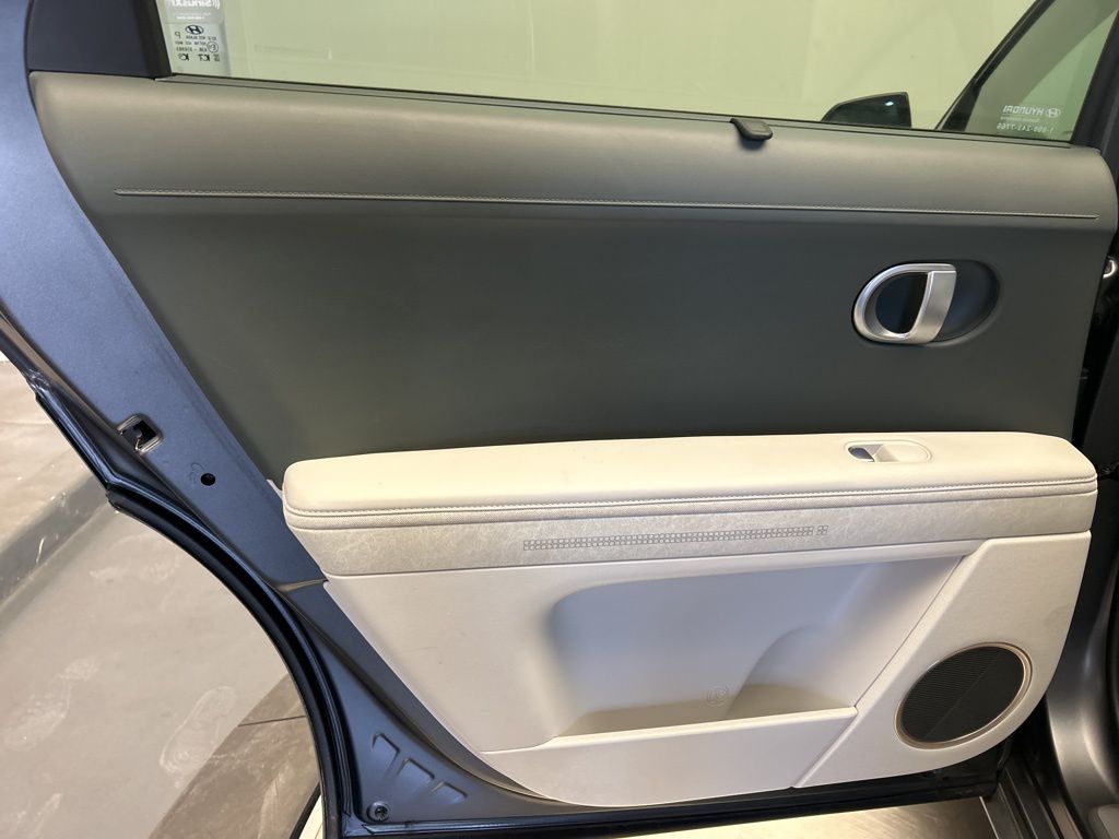 Thumbnail: 2023 Hyundai Ioniq 5 - 26