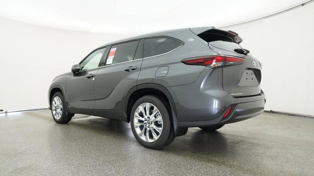 Thumbnail: 2025 Toyota Highlander - 5