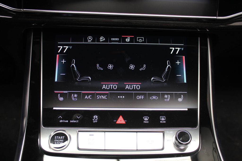 Thumbnail: 2026 Audi Q8 - 16