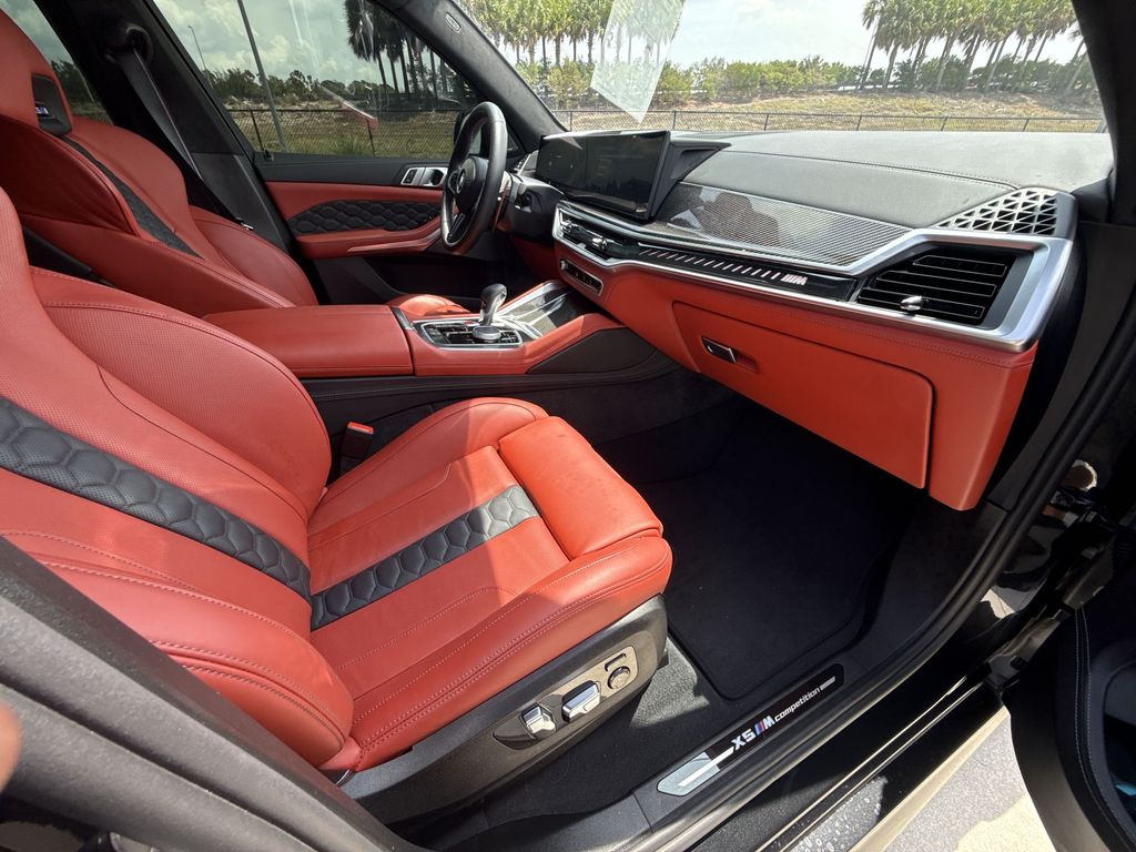 Thumbnail: 2026 BMW X5 - 15