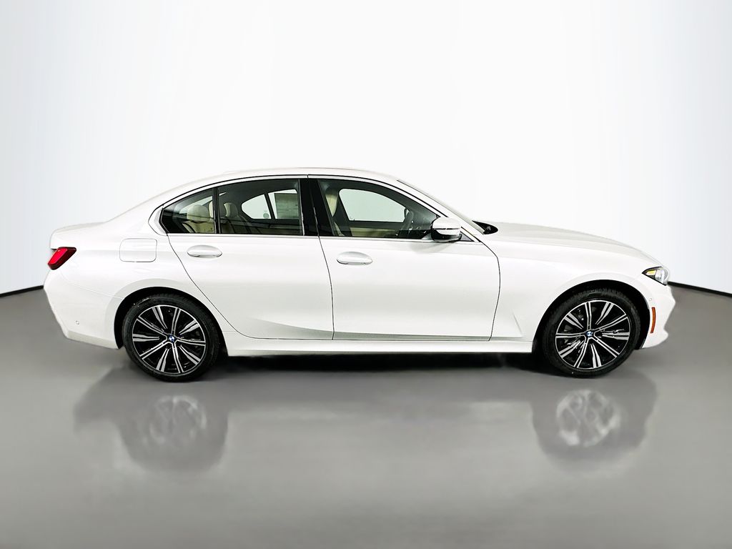 Thumbnail: 2026 BMW 3 Series - 4