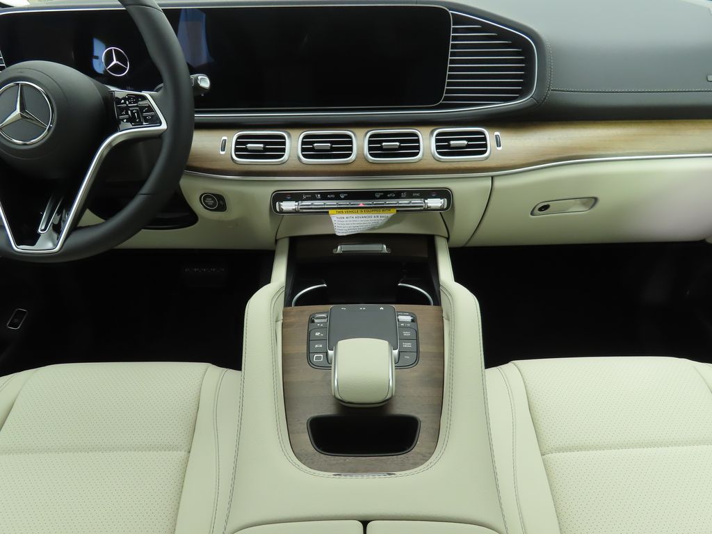 Thumbnail: 2026 Mercedes-Benz GLE - 13