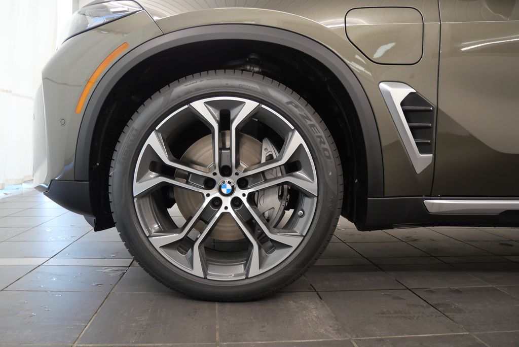 2025 BMW X5 xDrive50e 3