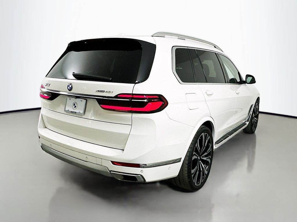 2023 BMW X7 xDrive40i 5