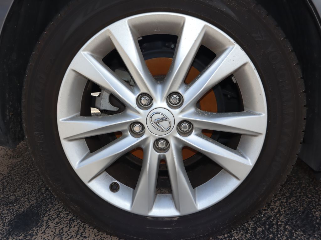 Thumbnail: 2012 Lexus ES - 14