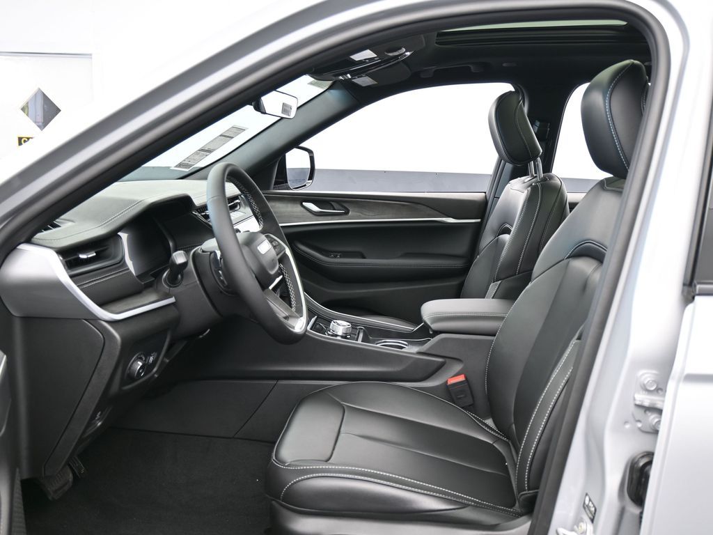 New 2026 Silver Zynith Jeep Limited image 12