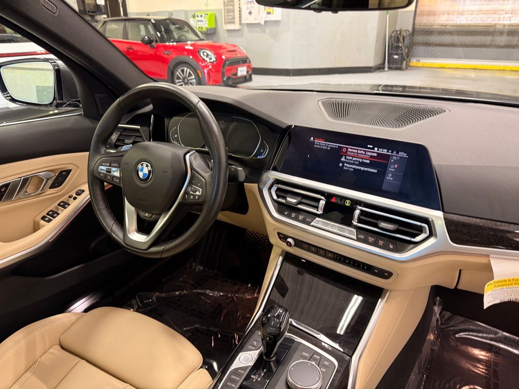 2021 BMW 3 Series 330i xDrive 32