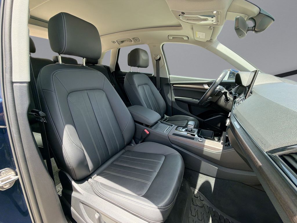 Thumbnail: 2021 Audi Q5 - 16