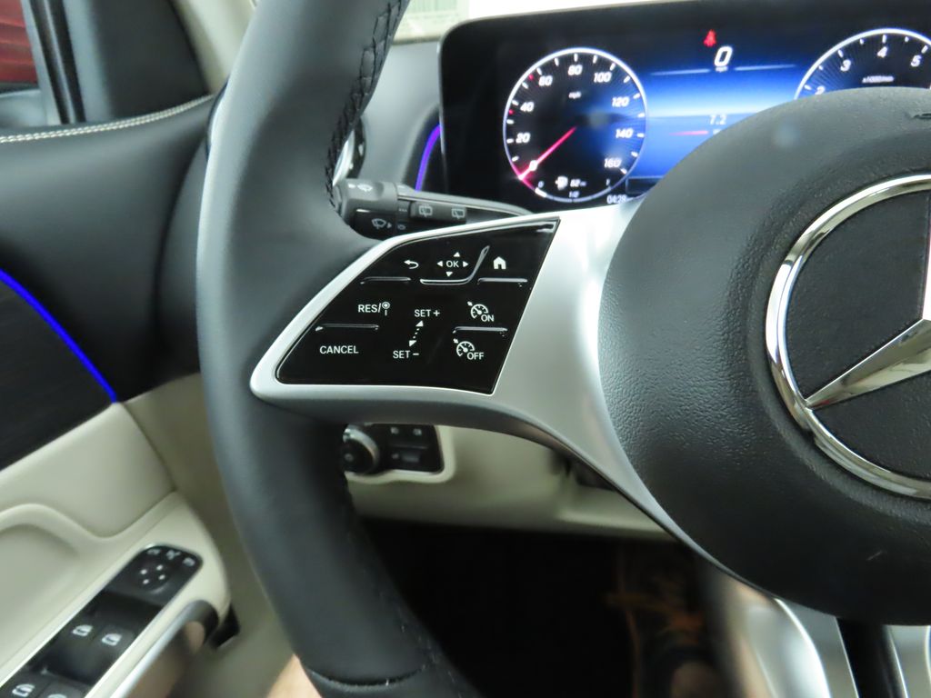 2025 Mercedes-Benz GLB 250 12