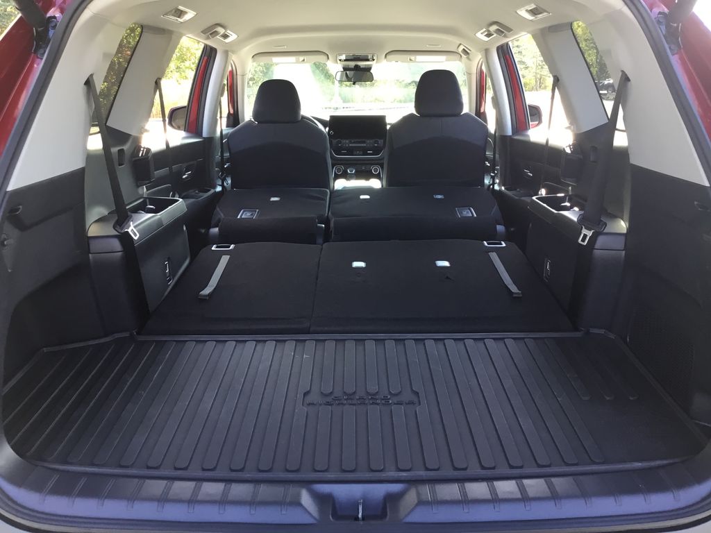 Thumbnail: 2025 Toyota Grand Highlander - 18