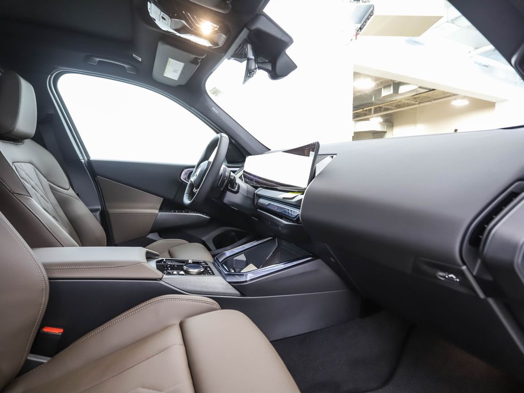 Thumbnail: 2025 BMW X3 - 28