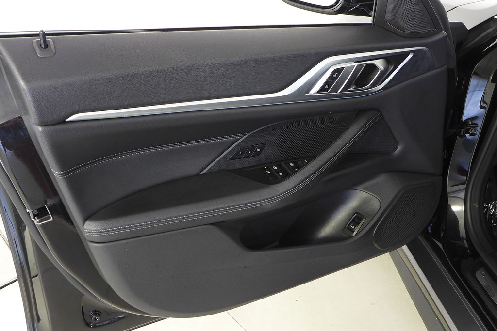 Thumbnail: 2023 BMW i4 - 11