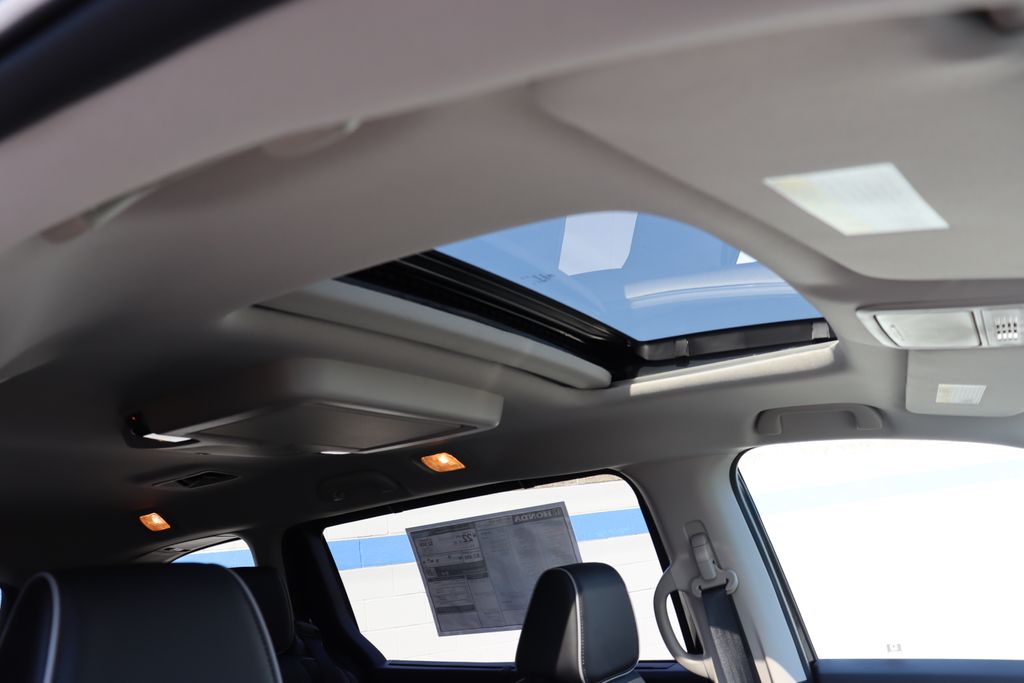 Thumbnail: 2026 Honda Odyssey - 30