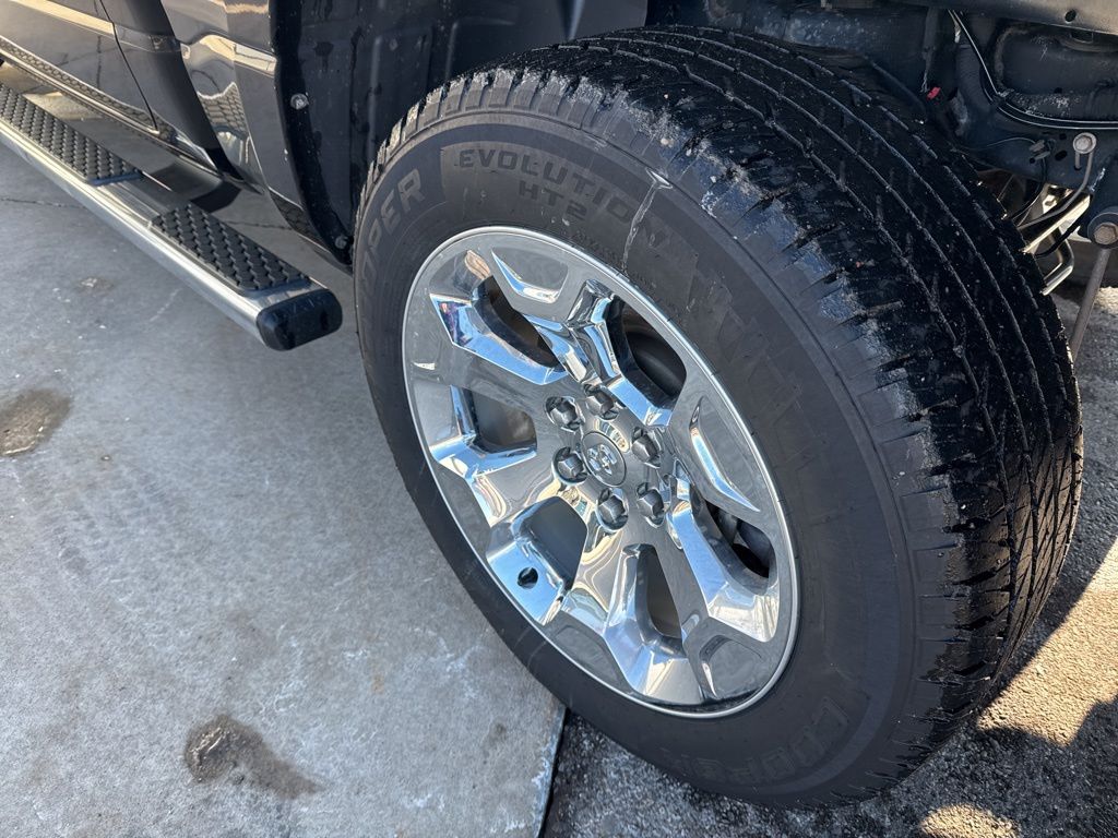 Certified Used 2022 Black Ram Big Horn/Lone Star image 24